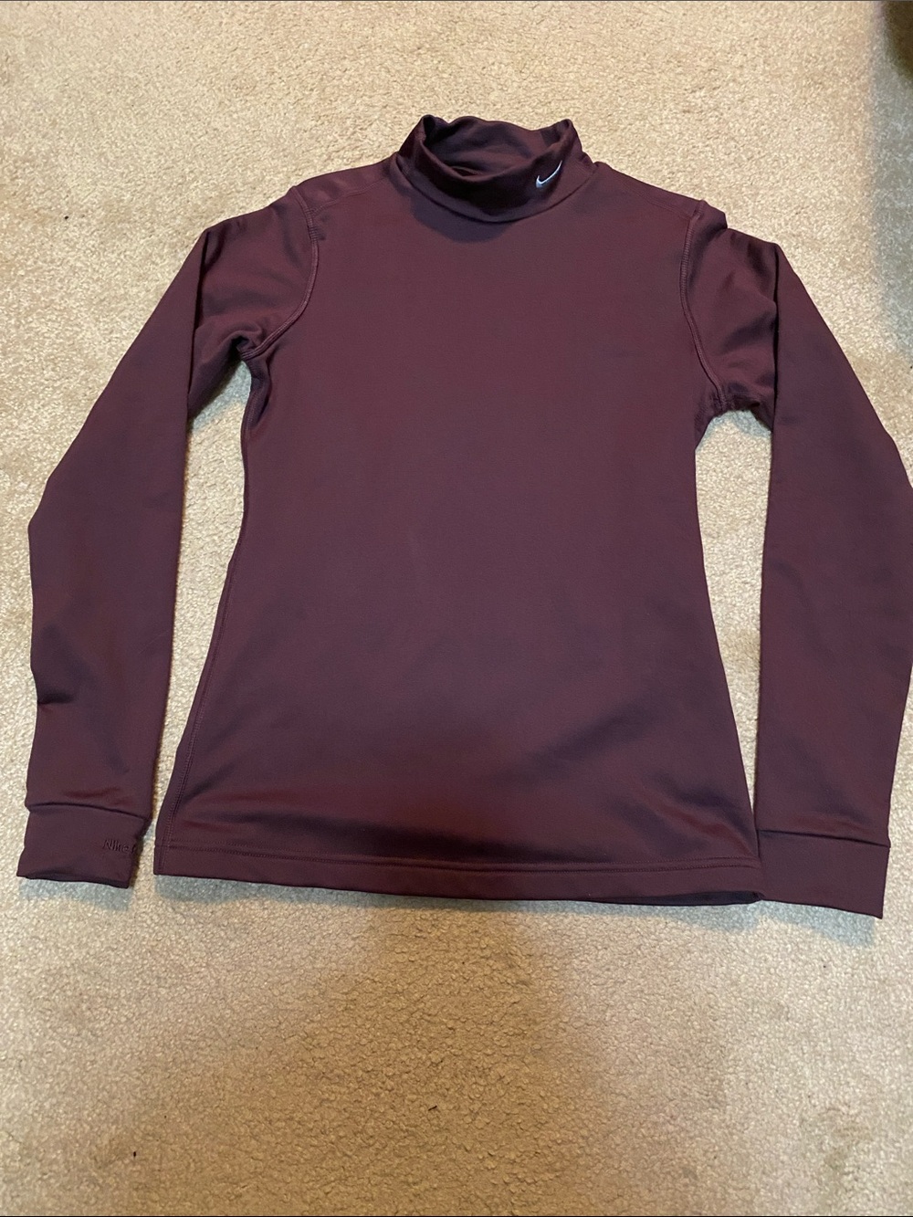 Women Maroon Nike heavy base layer